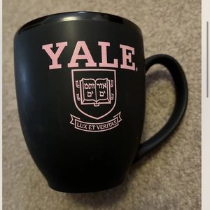 Yale mug Band New